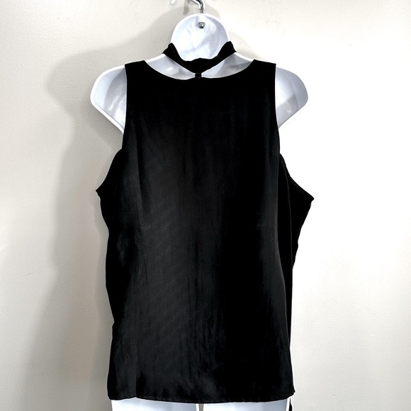 NWT Line & Dot Blouse with Tie Front Black Size Small - Picture 6 of 16